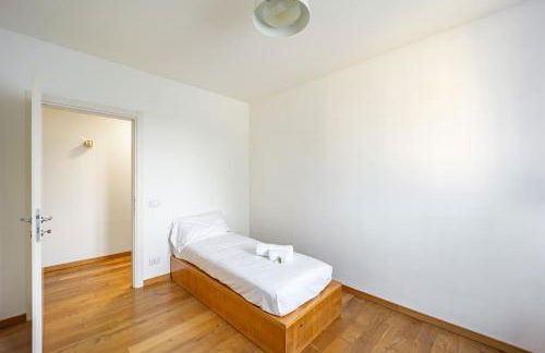 Beautiful Villa With Garden and Private Parking! - Foto 24