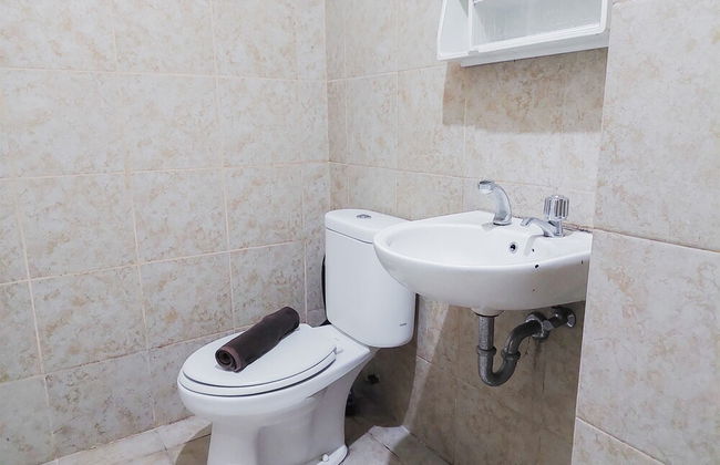 Cozy And Nice Studio At Great Western Apartment - Foto 10