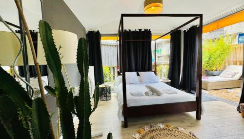 Loft atypique 130 m2 Clim patio couvert et terrasse pkg gratuit tram à 5mn à pied un accès direct au centre-ville - Foto 2