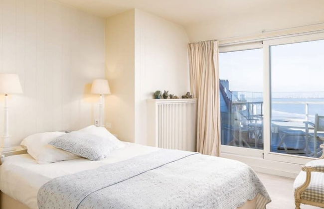 Stunning Penthouse With Free Parking and sea View - Foto 16