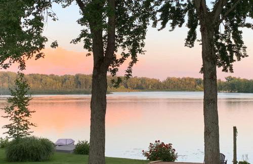 Miner Lake Lakefront Beach Cottage for Family Fun - Foto 10