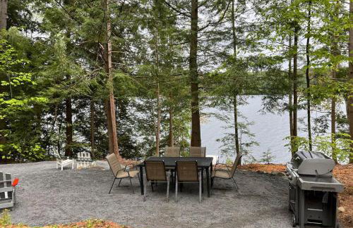 Private Dock and Beach! Lakefront Adirondacks Escape - Foto 2