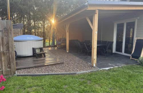 KASZUBY Oliwkowy domek Niesiołowice na Kaszubach Balia z Jacuzzi Jeziora lasy - Foto 18