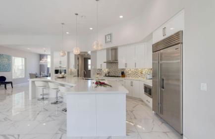 Pool • Hot Tub • Views Luxury Design Villa Valentina by AvantStay - Foto 29