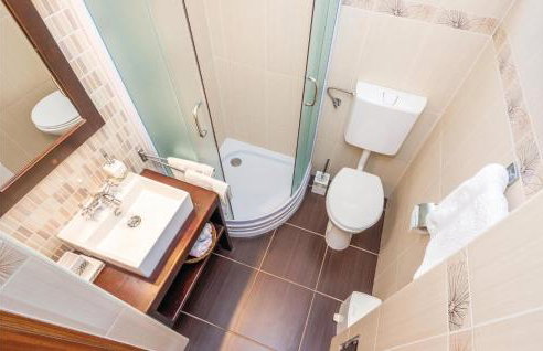 2 Bedroom Nice Home In Senj - Foto 25