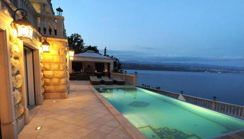 Villa Isabella - Luxury with style right next to the beach, private pool and sea view - Foto 2