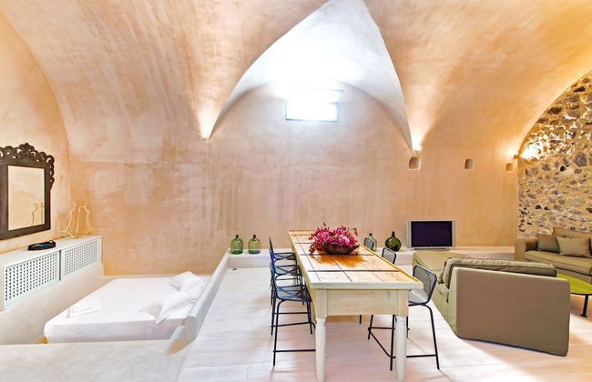 Pyrgos Old winery villa - Photo 12