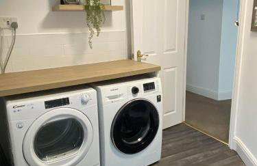 The Penthouse at Percy House Pet Friendly 2 Bedroom Apartment in Porthcawl Sleeps 4 people Located in the town centre - Foto 27