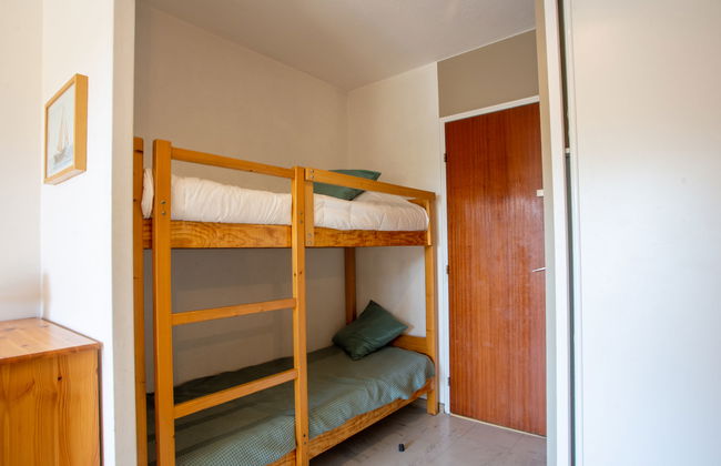 1 bedroom Apartment in Bormes-les-Mimosas with swimming pool and garden - Photo 12