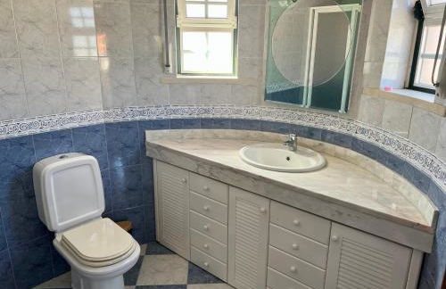 Home in Charneca de Caparica - Foto 11