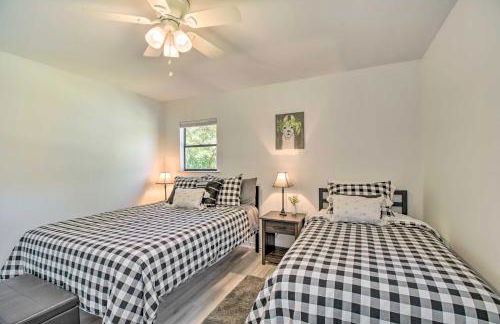 Riverside New Magnolia Springs Home with Dock, Beach - Foto 15