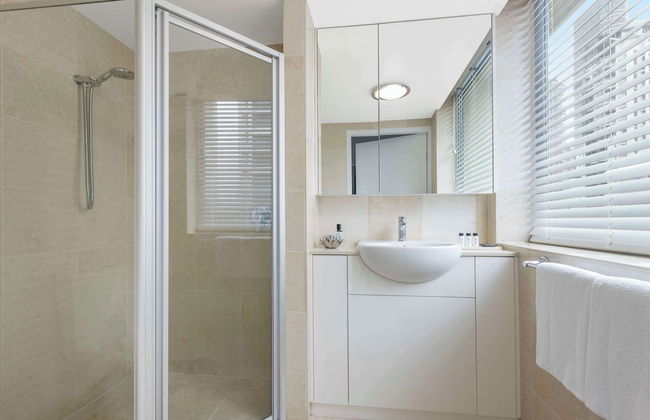 Oaks Brisbane Casino Tower Suites - Photo 31