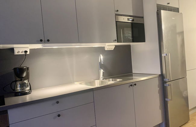 Lovely 2-bed Apartment in Sundbyberg - Photo 9