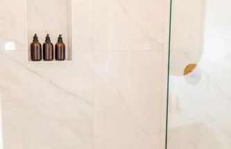 Cheerful 4BD Home in the Heart - Foto 25