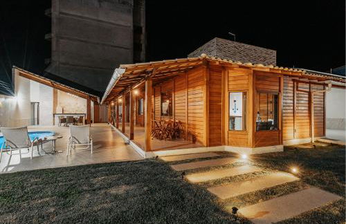 casadecastelhanos, Quadra do MAR de CASTELHANOS, 4 suítes com AR, Churrasqueira, Piscina, Hidromassagem, Cozinha INTEGRADA GOURMET Ideal para FAMÍLIA E AMIGOS - Foto 1