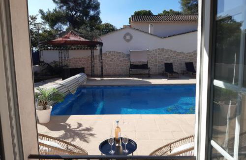 Piscine avec charme et tranquillité au coeur du Var - Foto 1