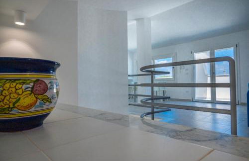 Direzione Sud - Fontane Bianche - Foto 39