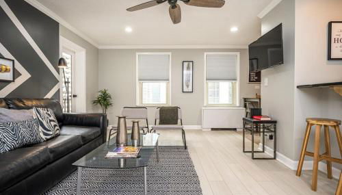 Downtown! 24h Concierge! Private Balcony! 11K - Foto 3