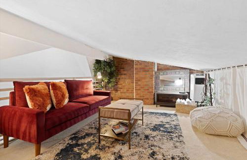 Chic 1-BR Loft Nestled Between Dupont & Logan - Foto 14