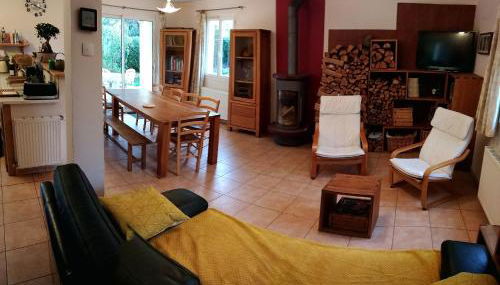 LE SECOND SOUFFLE Maison proche centre ville de Die tout peut se faire à pied gare SNCF marché U express rivière - Foto 2