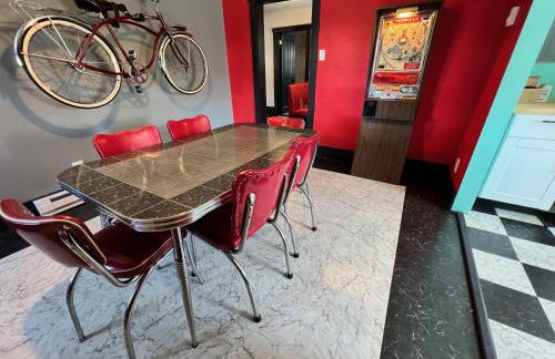 Cool, Retro Getaway in Heart of Downtown - Foto 10