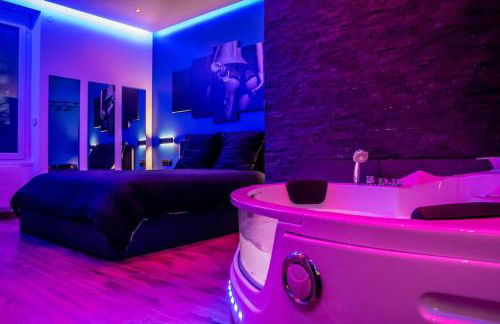 BLUE NIGHT - Jacuzzi - Bord de Seine - Foto 5