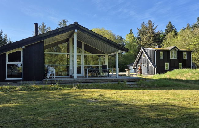 "Aswarth" - 50m to the fjord - Photo 1