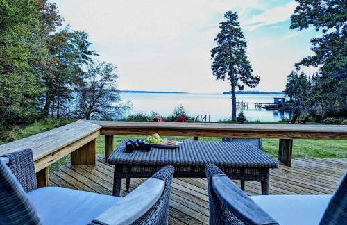 Stunning Oceanfront Ranch Cottage with Private Beach & Fire Pit Near Acadia National Park, Gouldsboro Maine - Foto 14