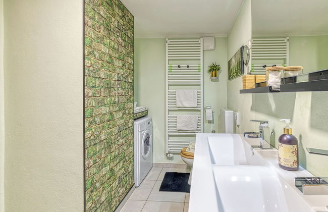 Rozi's Riverside Cottage - Photo 12