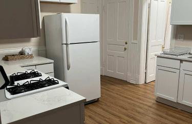 Cozy Home off Brady ST - Foto 36