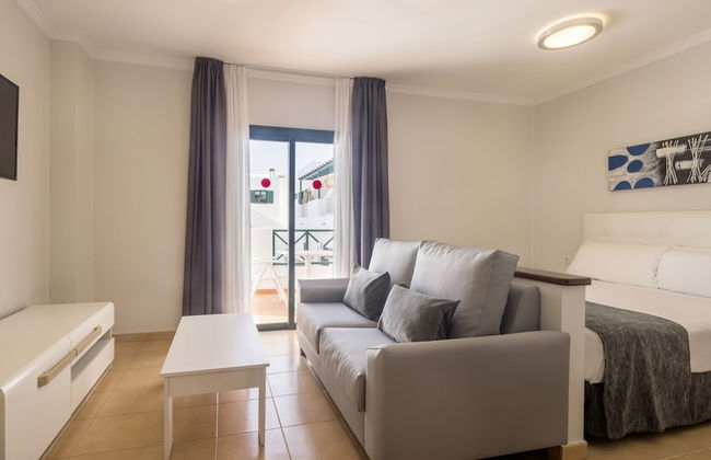 Aparthotel ILUNION Costa Sal Lanzarote - Photo 6