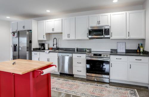 Patio and Parking! Modern Bunkhouse Near Lake Erie - Foto 11