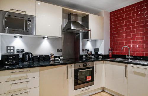 Spacious 1 bed flat with balcony minutes walk to Canary Wharf - Foto 11