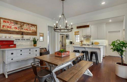 The SoFay Farmhouse- 1 MI From U of A - Foto 13