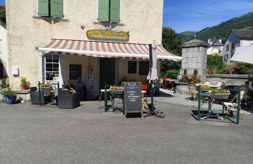 Ossau T2 5 personnes 1 chambre draps serviettes inclus parking moustiquaires tout confort près du ski - Foto 29