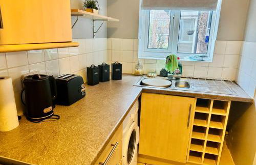 Chic 2BR escape near Luton Airport&Train Stn, Whipsnade zoo, Contractors - Foto 17