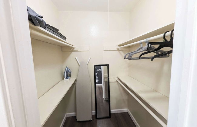 Vibrant Getaway Say Hello to the Best of Houston - Foto 31