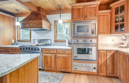 Milton Hidden Gem with Pool, Hot Tub and Fireplace! - Foto 9