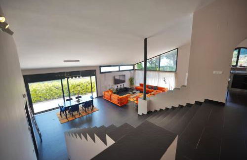 Villa de lujo de 4 dormitorios, piscina y barbacoa - Foto 63