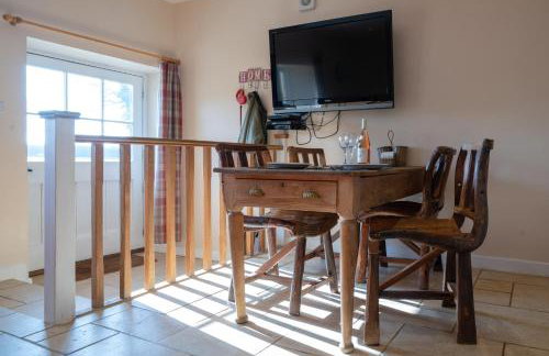 Pheasant Cottage Stunning peaceful home parking - Pass the Keys - Photo 10