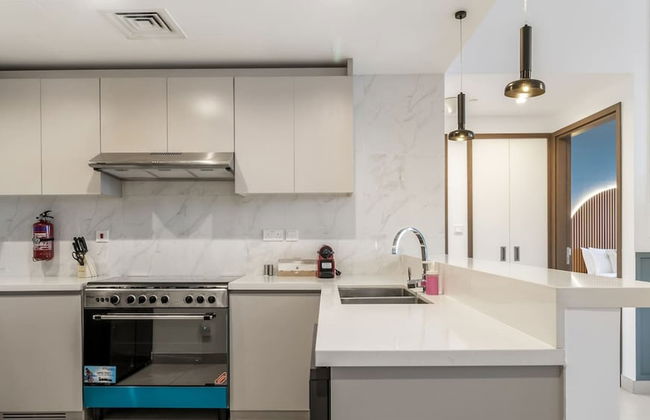 1BR Dubai Frame View Next to World Trade Center - Photo 31