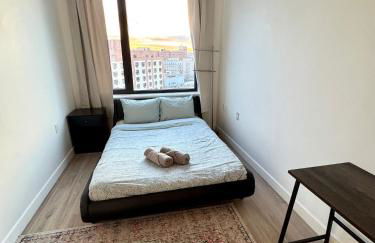 Peaceful Quiet Spacious New Modern Penthouse 3-Bedroom Apartment with a Balcony - Foto 6