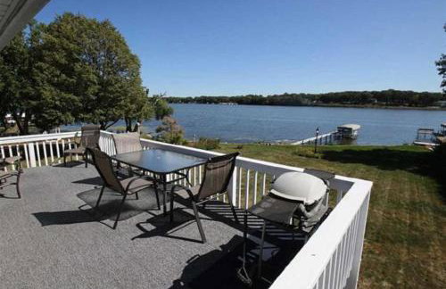 The Foxhole on East Lake Okoboji - Foto 2