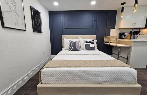 The Hideaway DT Orlando Tiny Home w Free Parking - Foto 29