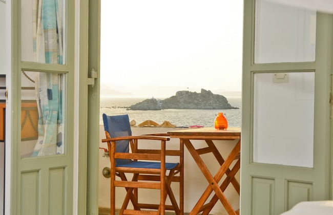 Ydreos Studios & Apartments - Photo 16