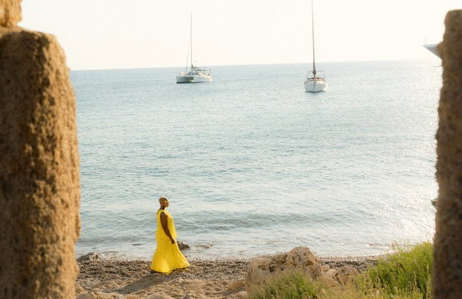 Express Photoshoot in port Old town of Rhodes - Photo 1