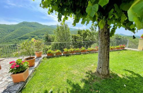 Serene Tuscan Retreat With Breathtaking Views - Photo 78