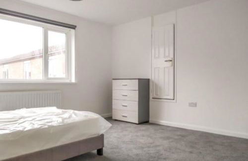 City breaks Corby Double ensuites with tv - Photo 31