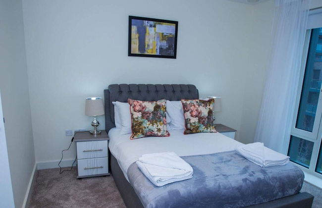 PREMIUM WOOLWICH 2 BED APARTMENT - Photo 18