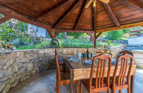 2 Bedroom Amazing Apartment In Bakar - Photo 7